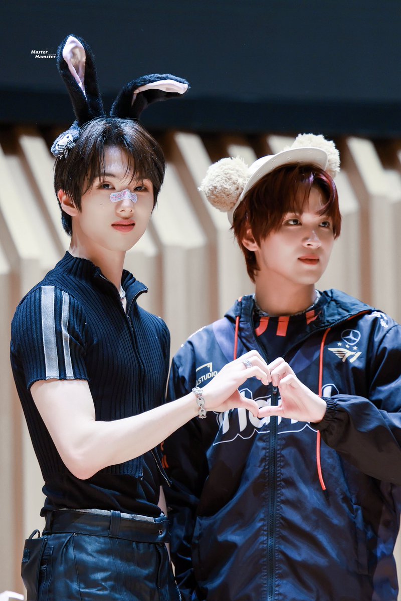 MasterhamsterJS's tweet image. 250725 Fromm Store
#์ง์ฑ #JISUNG #NCT #NCTDREAM