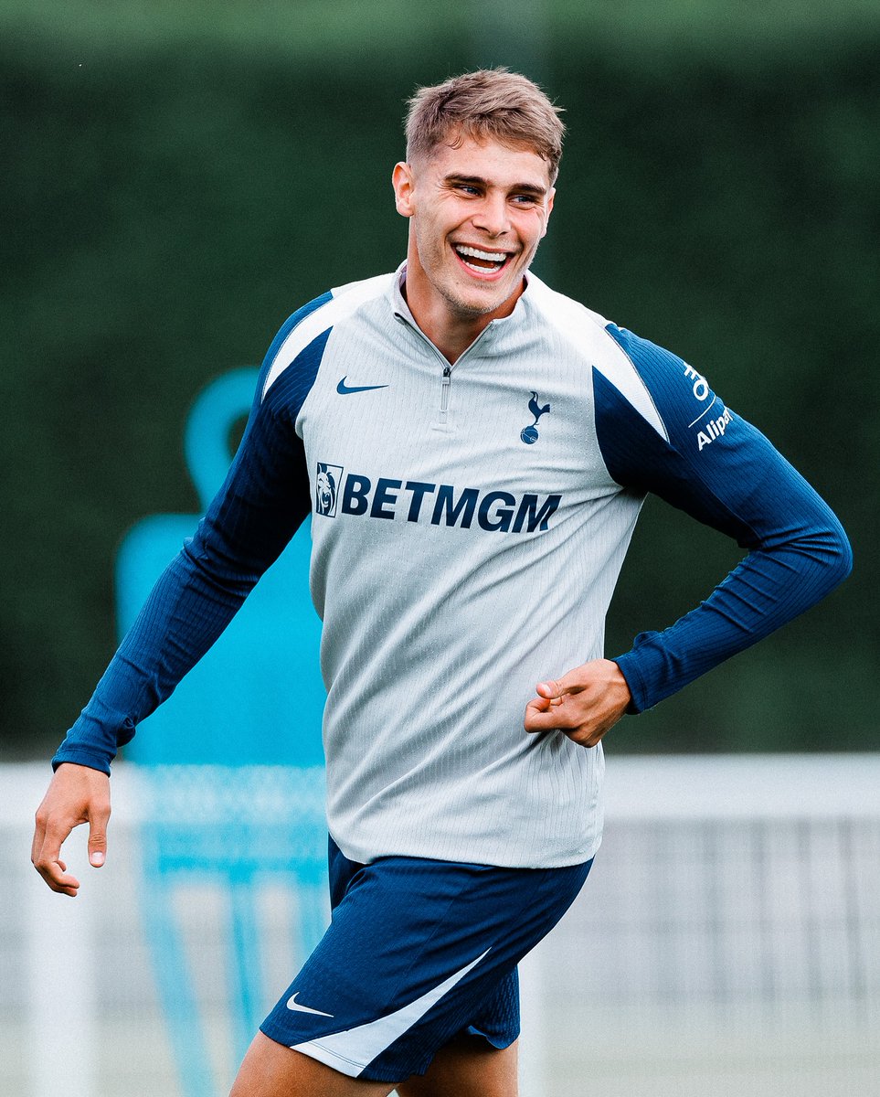 Spurs_MAS's tweet image. Semangat COYS kembali lagi untuk weekend ni 💪

#SpursMY
