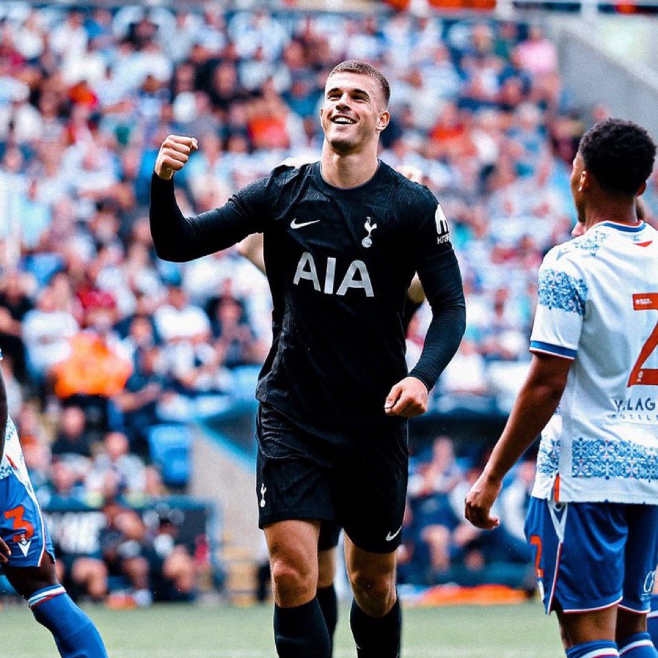 ArabicSpurs's tweet image. 🚨🚨🚨🚨 — دايلي ميل :
توماس فرانك أُعجب بمستوى لوكا فوسكوفيتش خلال التحضيرات 🔥🔥
• عددًا من أندية البوندسليغا أبدت اهتمامها باستعارته في حال قرر توتنهام السماح بخروجه هذا الصيف 🇩🇪👀
🇭🇷🤍