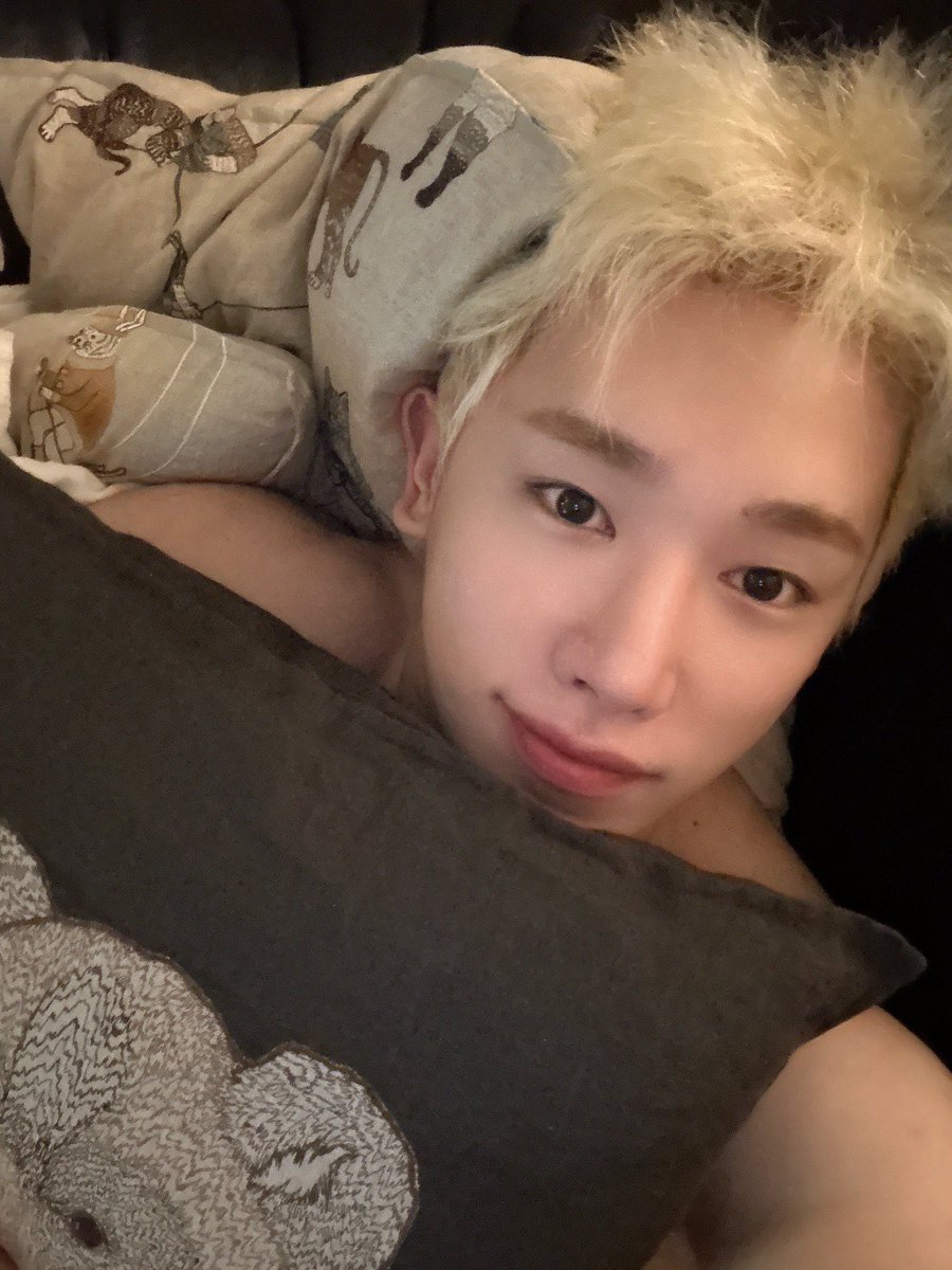 wongust_d's tweet image. Soft cuddly Wonho in bed 🥺 #원호 #WONHO