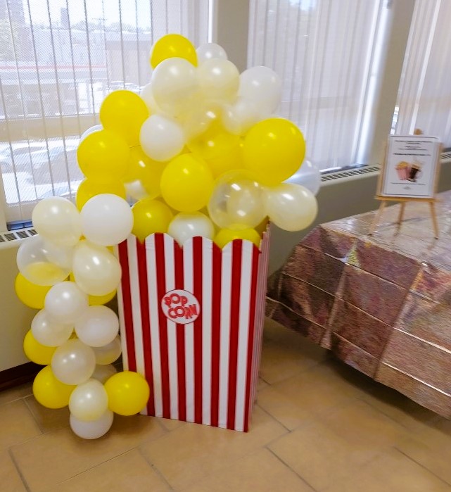 LancasterCoAtty's tweet photo. Wednesday, Pat Condon assisted staff in scooping up funds for the @FoodBankLincoln's #CampaignAgainstHunger at the office's Popcorn and Root Beer Floats stand! This one event raised over $500! Thanks to the employees organizing the fundraiser and creating the fun decor! https://t.co/glCsxGblLh