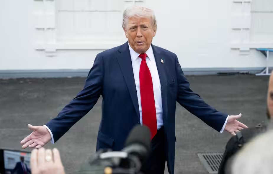 TagadoBTC's tweet image. 🟡 D&apos;après Trump, un accord avec la Chine serait déjà en place dans ses grandes lignes !

La majorité des accords commerciaux devraient être conclus avant le 1er août.

Et il dit avoir eu le sentiment que Powell pourrait bientôt baisser les taux ⏳