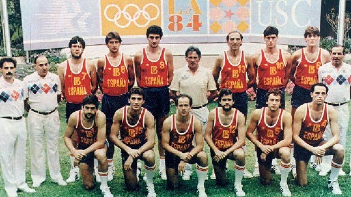 Juan Domingo de la Cruz, deportista de élite sin pensión.
Un millar de deportistas españoles de los 80 y 90 no fueron dados de alta y hoy están sin pensión. Romay, Epi, Bistuer, también en la larga lista. La pelota en el tejado del Gobierno
 cope.es/emisoras/illes…