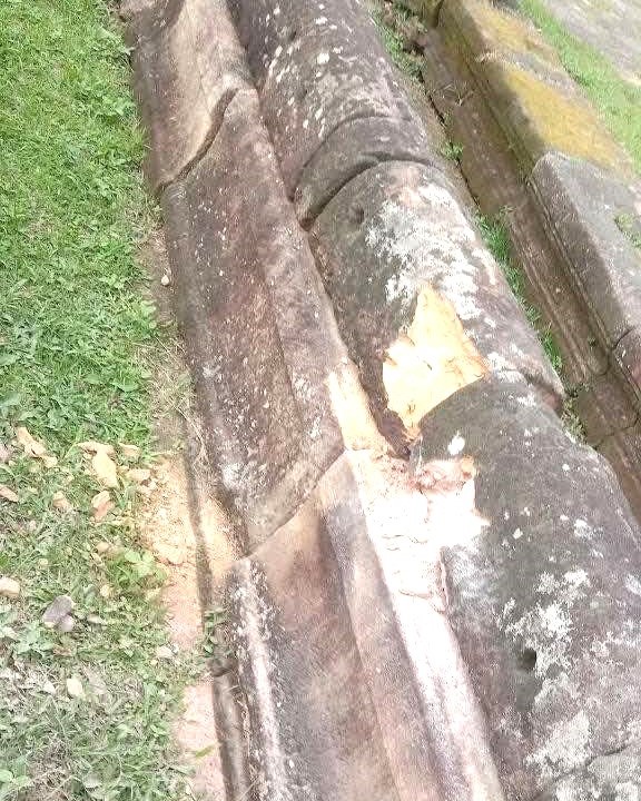 GGbro19007's tweet photo. Shocking evidence has emerged that Thailand has bombed a largest 11th century Shiva Hindu temple that was listed by UNESCO World Heritage site. Preah Vihear Temple in Cambodia. Bombed 24 July 2025.
#ThailandStartedTheWartoCambodia https://t.co/PPyB53CxxB