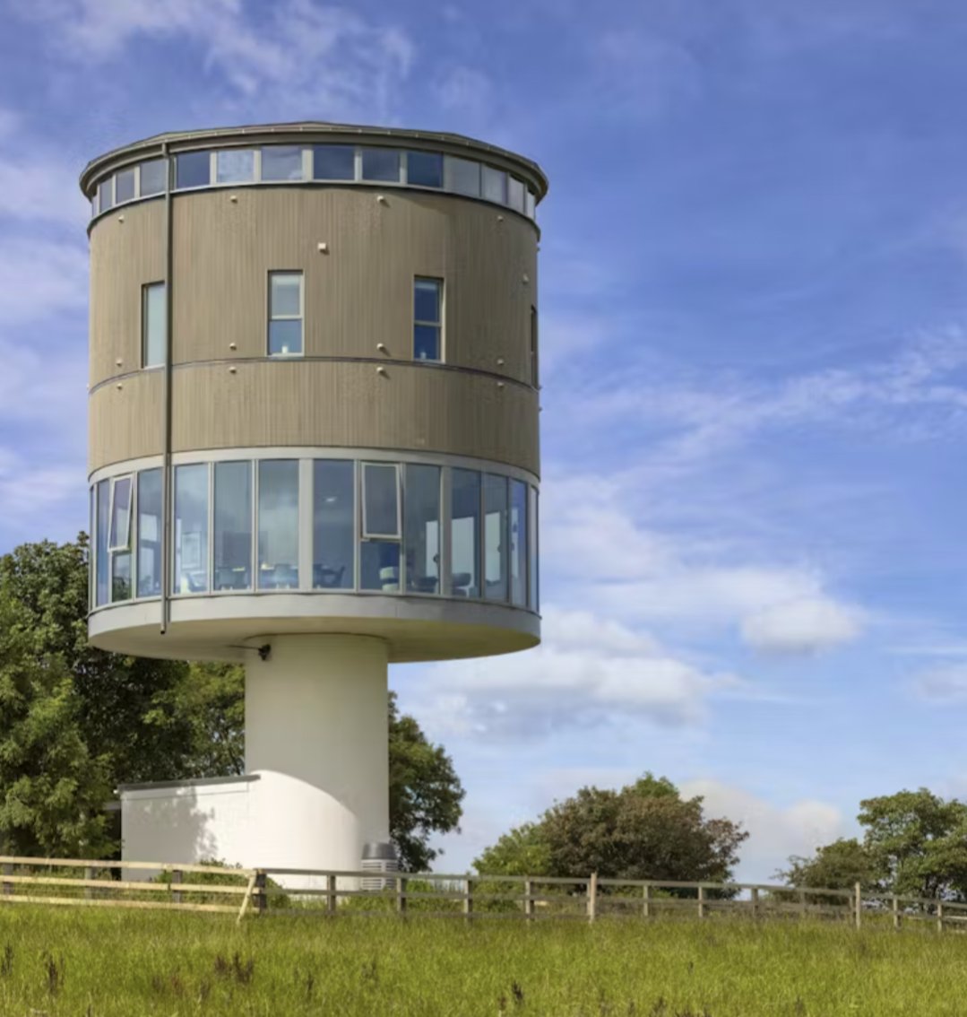 YorkshireSlang's tweet image. What they should av done with that water tower house.... Cuppa?