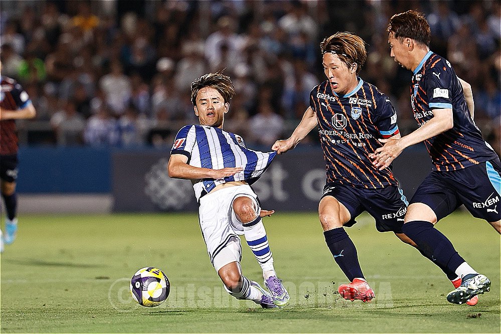 MutsuKAWAMORI's tweet photo. Yokohama x Real Sociedad, NHK Spring Mitsuzawa, Yokohama, Japan, Takefusa Kubo, Katsuya Iwatake.
#preseasonmatch #futbol #football #soccer #蹴球 #サッカー #Japan #takefusakubo #katsuyaiwatake #realsociedad #yokohamafc https://t.co/Yit245E7Wb