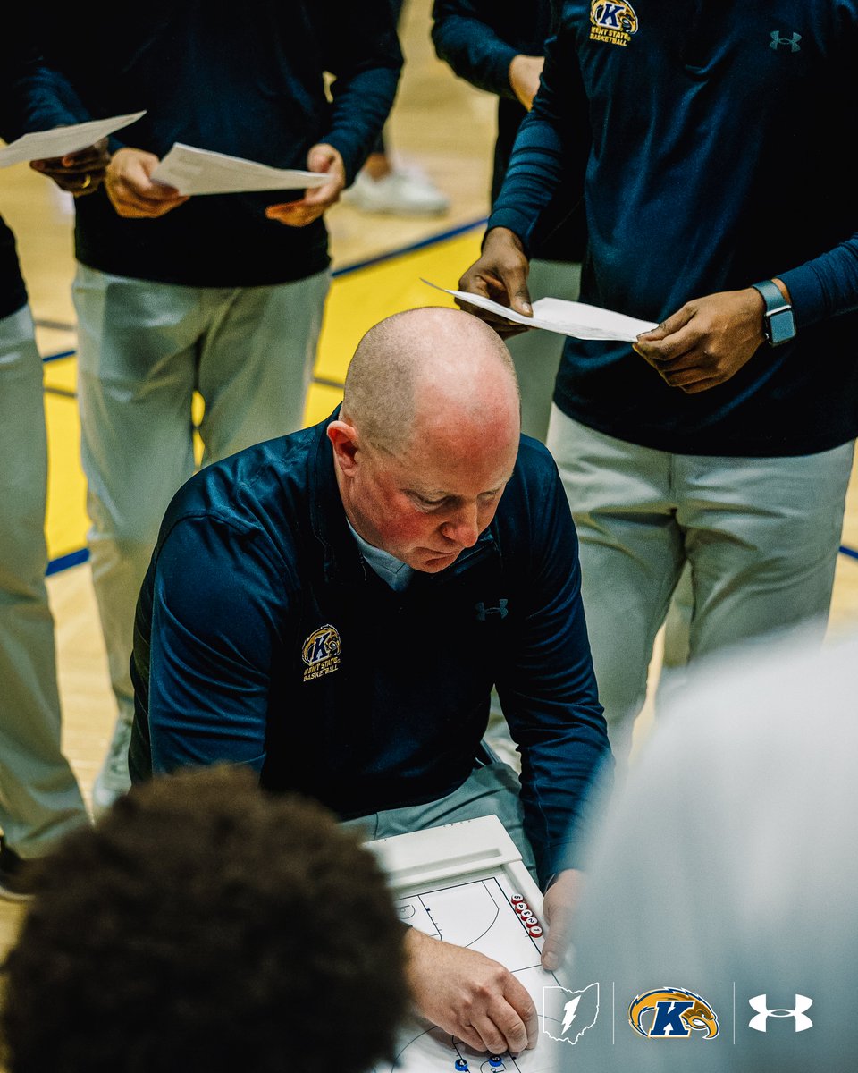 Wishing a Happy Birthday to our Head Coach, the one and only Rob Senderoff!🎉

#Team110 x #GoFlashes⚡️