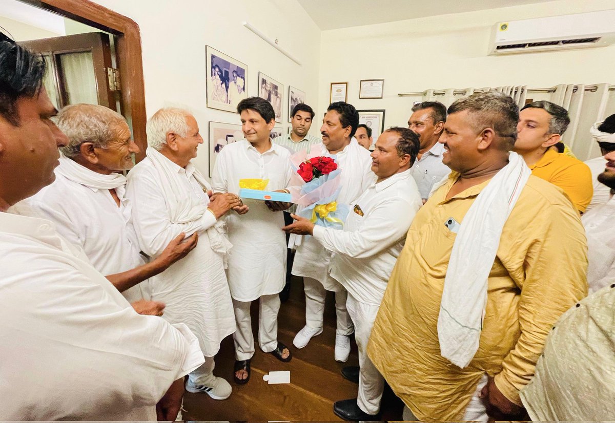 DeependerSHooda's tweet image. आज दिल्ली निवास पर अपनों के साथ मुलाकात...