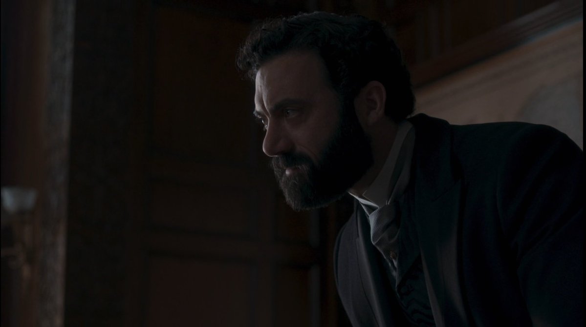 devs_il's tweet image. Started watching The Gilded Age. Currently I'm gobsmacked by how hot Morgan Spector is.
