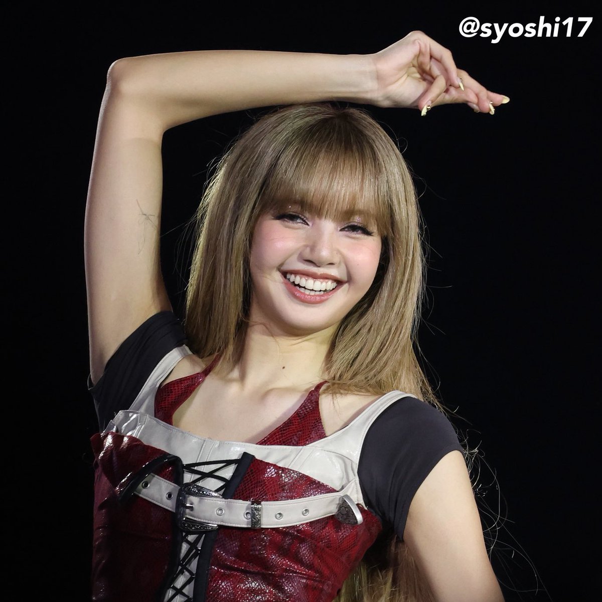 サプリメント LISA 𝙂𝙇𝙊𝘽𝘼𝙇 𝙎𝙀𝙉𝙎𝘼𝙏𝙄𝙊𝙉 𝙇𝘼𝙇𝙄𝙎𝘼 ➂➁❼
