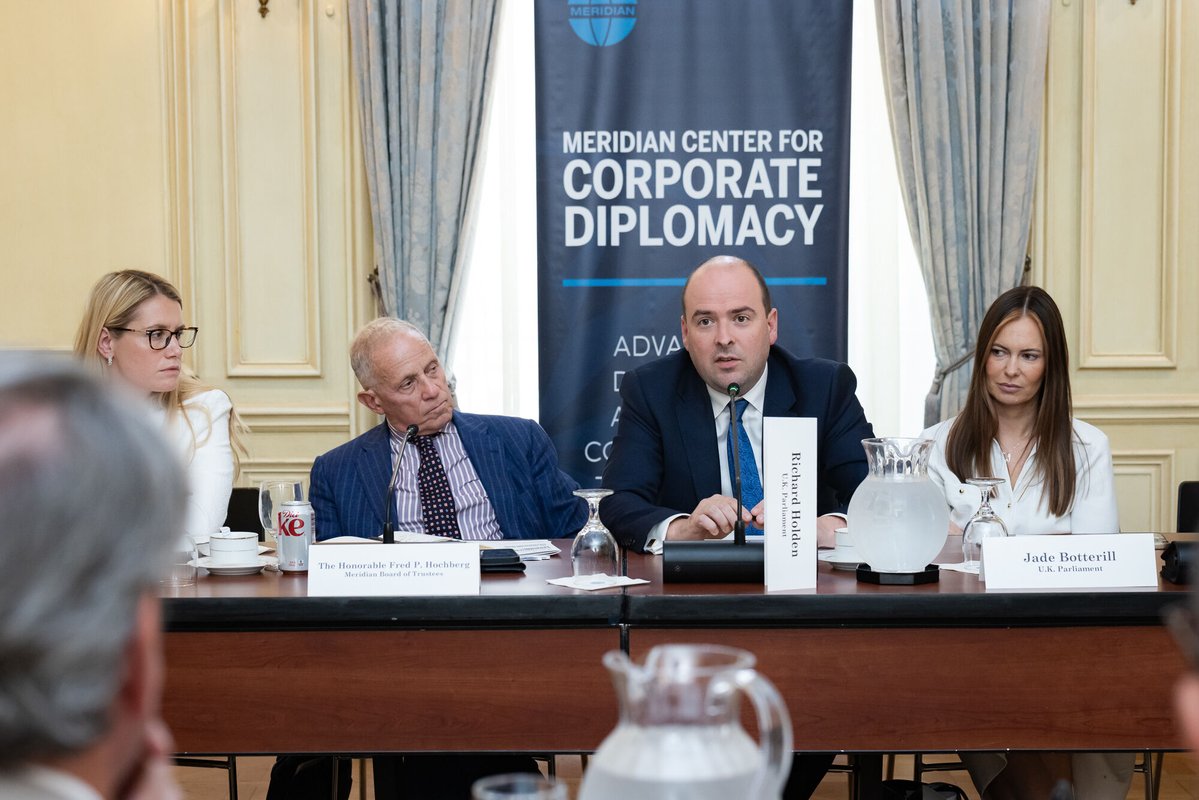 MeridianIntl's tweet image. The @StateIVLP&apos;s British American Parliamentary Group (#BAPG) is key to strengthening U.S.-U.K. legislative ties and advancing shared priorities. At our annual luncheon, 8 UK MPs joined U.S. corporate leaders for a vital discussion on diplomacy, trade &amp;amp; innovation.

Remarks by…
