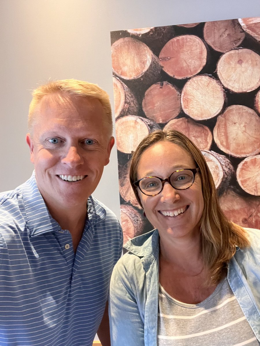 MyersVote's tweet image. Thank you Leah from @TheFoodGroupUS for working with me to address food insecurity across Minnesota. We may have different solutions, but addressing the need across the state brings us together. #TogetherWeCan #listening #YourBackyard #FoodInsecurity #listening #community