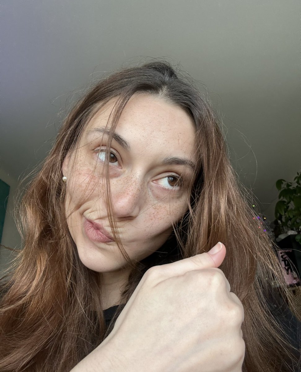 cbucc97's tweet image. me (a canadian) finding out dirty sodas don’t have alcohol in them