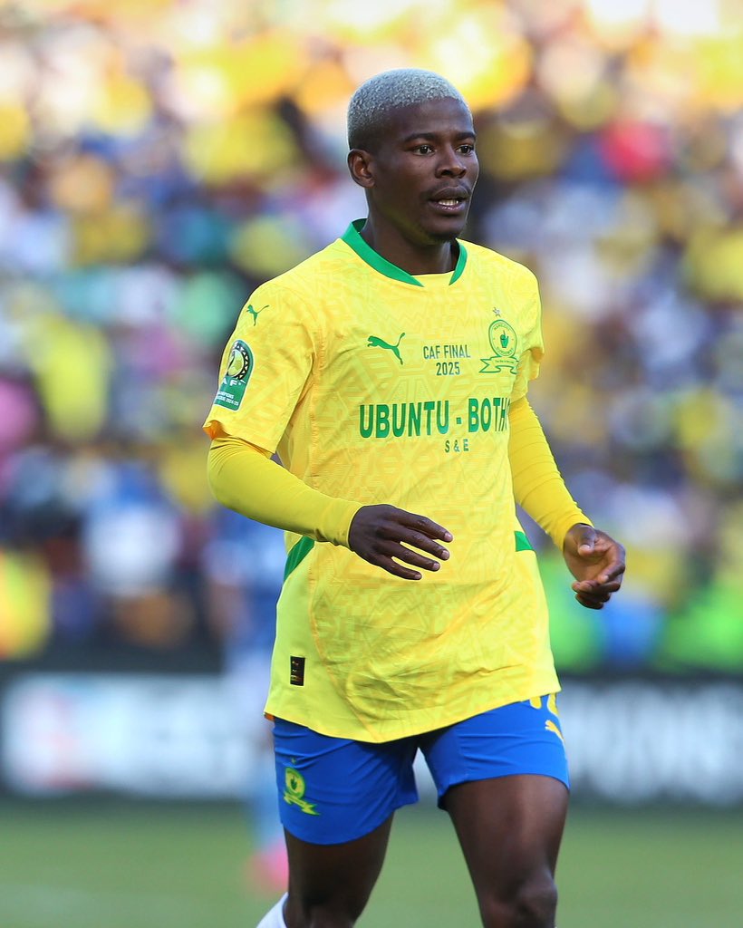 SundownsXtra_'s tweet image. Simba SC are in advanced talks with Mamelodi Sundowns to sign midfielder Neo Maema on loan according to Idiski Times 💛👆