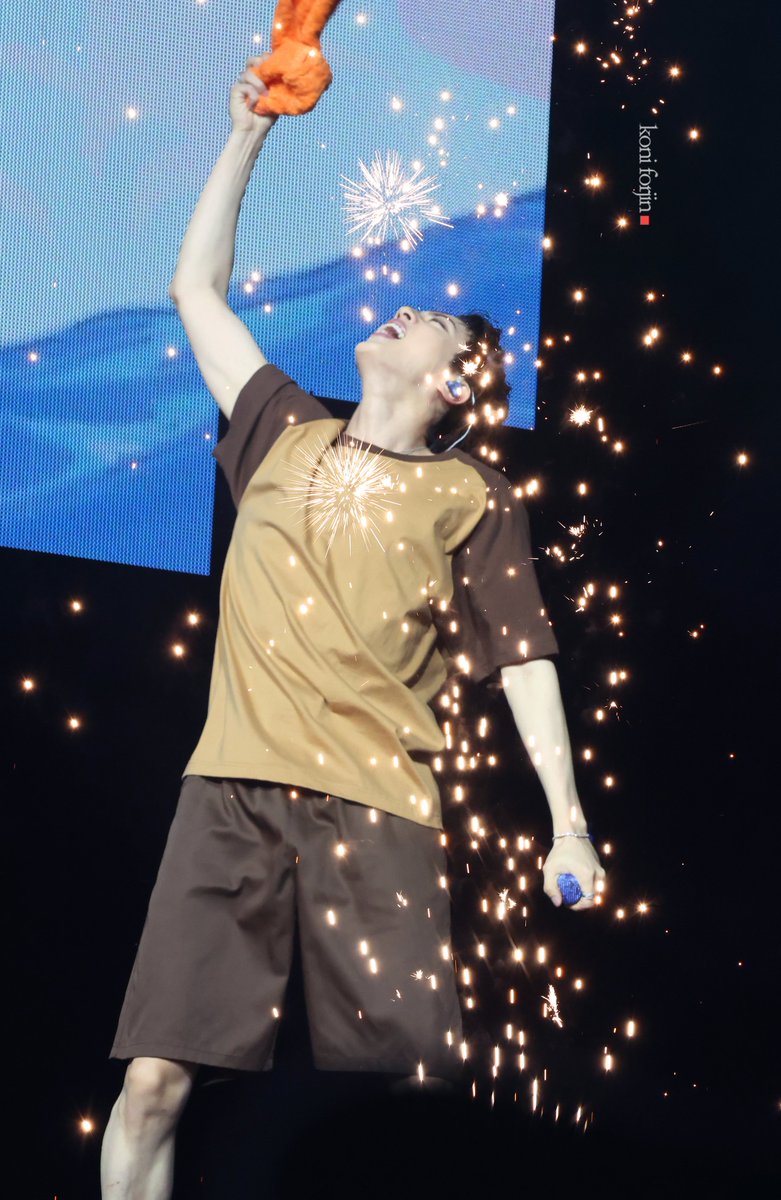 btsforever1207's tweet image. 250723 Dallas day2 HD
์ํผ์ฐธ์น
#๋ฐฉํ์๋
๋จ์ง #JIN #์ง #Jin_Echo #RUNSEOKJIN_epTOUR_Dallas #RUNSEOKJIN_epTOUR_Dallas_DAY2