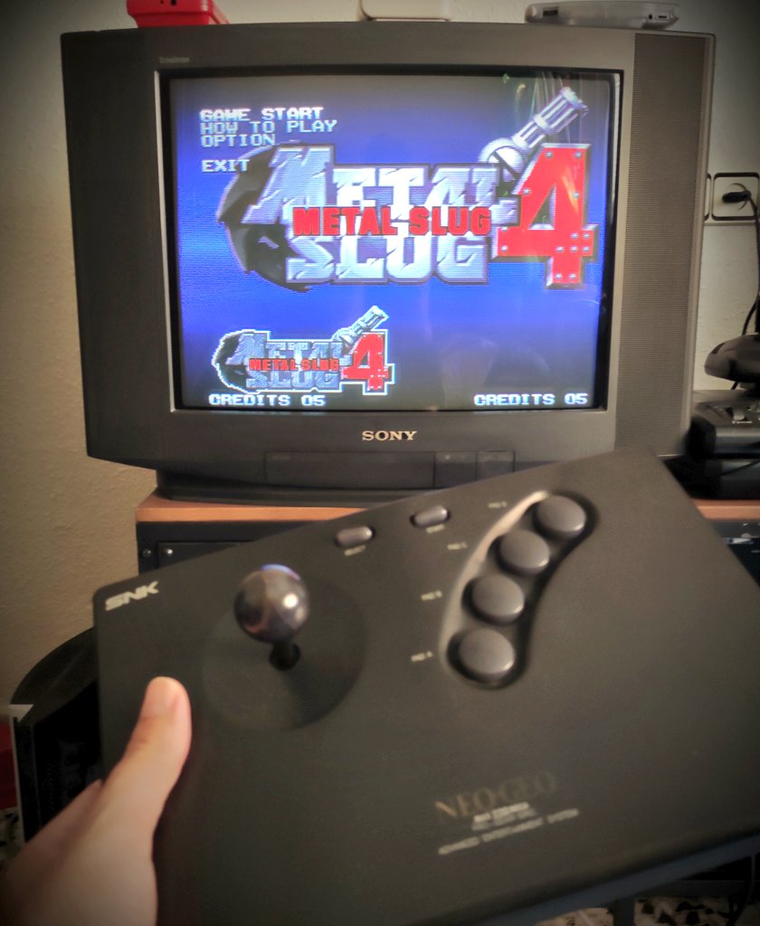 RetroBits8's tweet image. El cambio de desarrollador no sentó tan bien a Metal Slug 4 que, pese a los cambios que ofrecía, reciclaba demasiado de sus anteriores entregas y también acortaba mucho su duración. Aún así es un Metal Slug y la diversión está asegurada! 🫡
#retrogaming #neogeo #arcade
