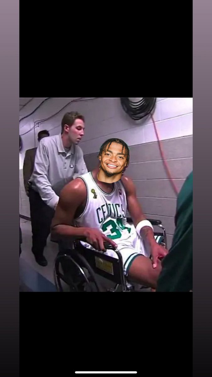 TheGamblingMan_'s tweet photo. Justin Fields yesterday: https://t.co/pU38TL1dyD
