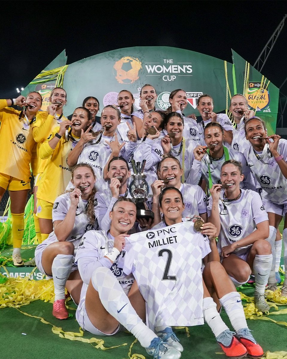 goooooood morning from your two-time <a href="/thewomenscup/">The Women's Cup</a> champs 👋
