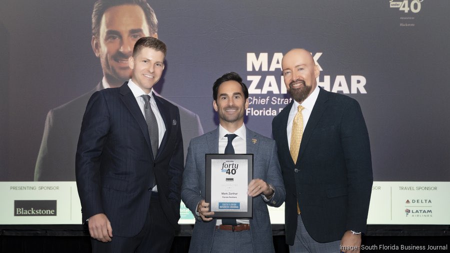 FlaPanthersPR's tweet image. Congrats to @FlaPanthers CSO @MarkZarthar on being a @SFBJNews 2025 40 Under 40 honoree.
bizjournals.com/southflorida/c…