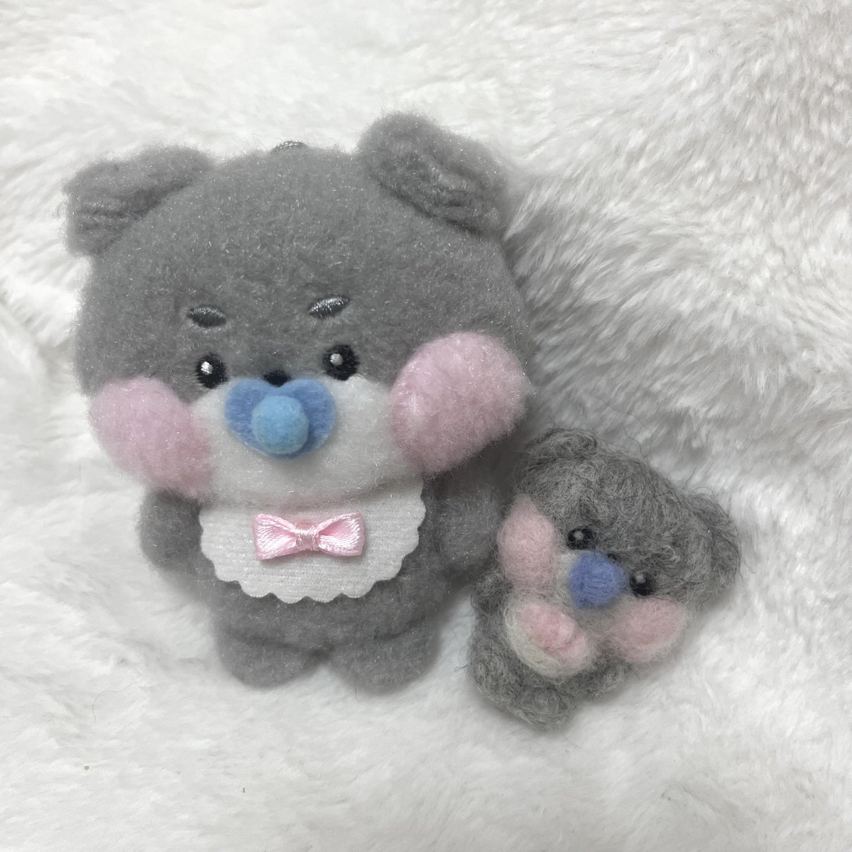 cleagonu's tweet image. ベビゴニニにもベビちゃんを作ってあげた👶🏻ྀི🩵
ベビ手に入れて触った瞬間から羊毛フェルトでこれ作ろうと思ってたの♪