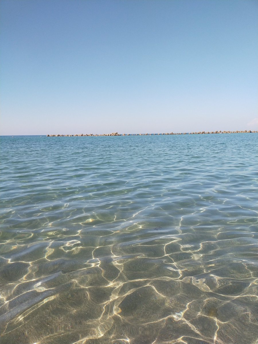 昼から海にいてます。明日もあさっても海。