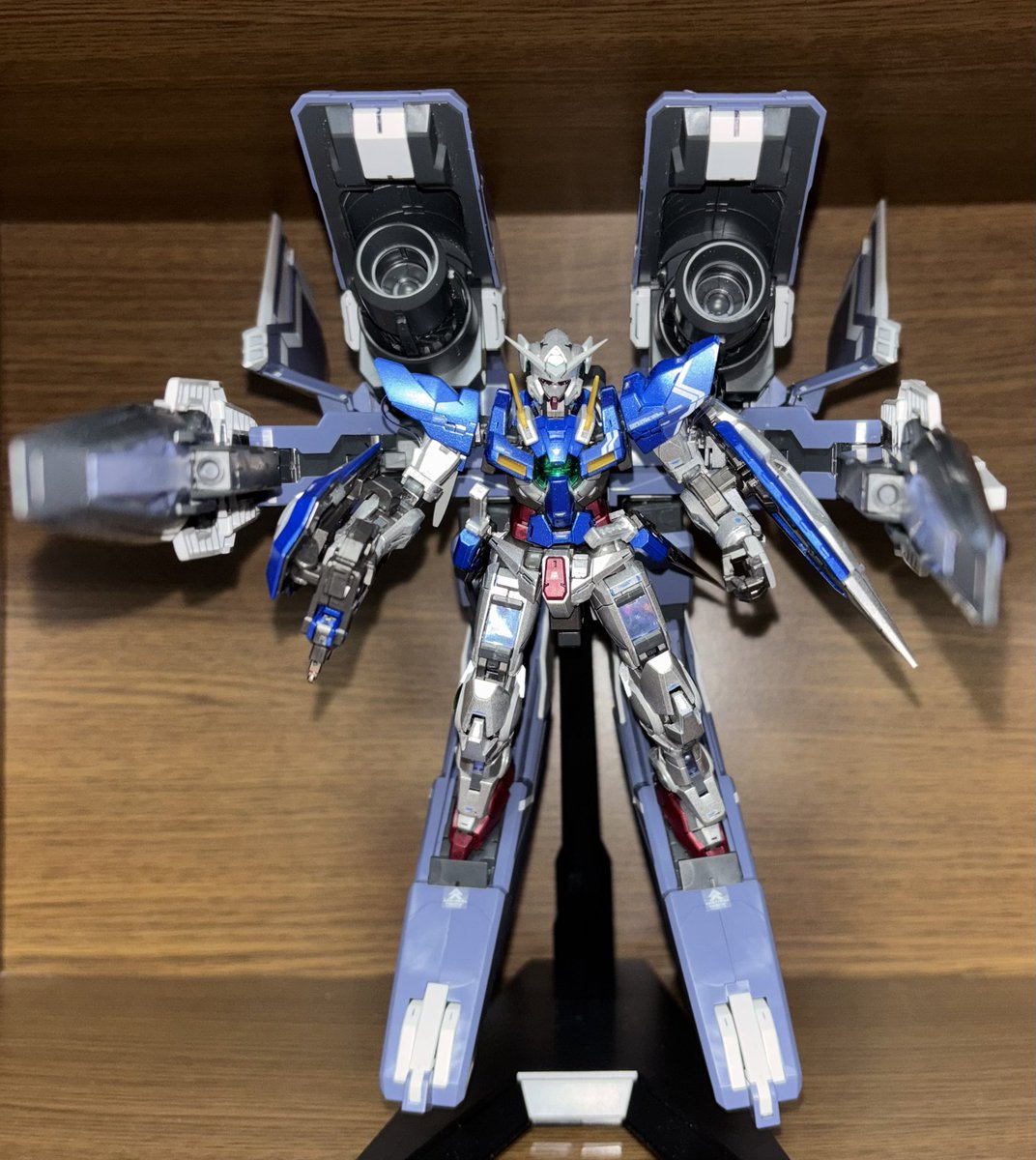 Hideyan021981's tweet image. プレバンから届いたやつを製作‼️
#GNアームズ デカすぎꉂ🤣w𐤔
#ガンプラ #めこ丸隊 #みりプラ
#ガンプラ好きとつながりたい