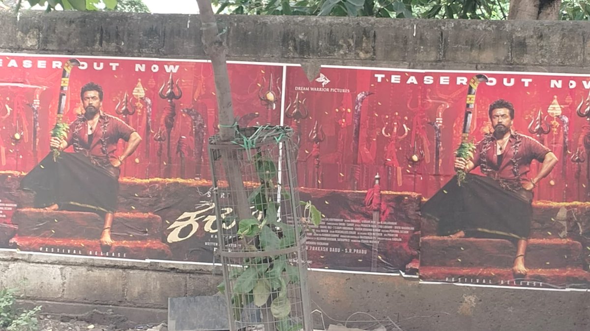 prashanth_rolex's tweet image. Bangalore Wall posters 😍❤️🖤
#Karuppu @Suriya_offl