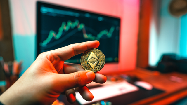 CoinMarketCap tweet media
