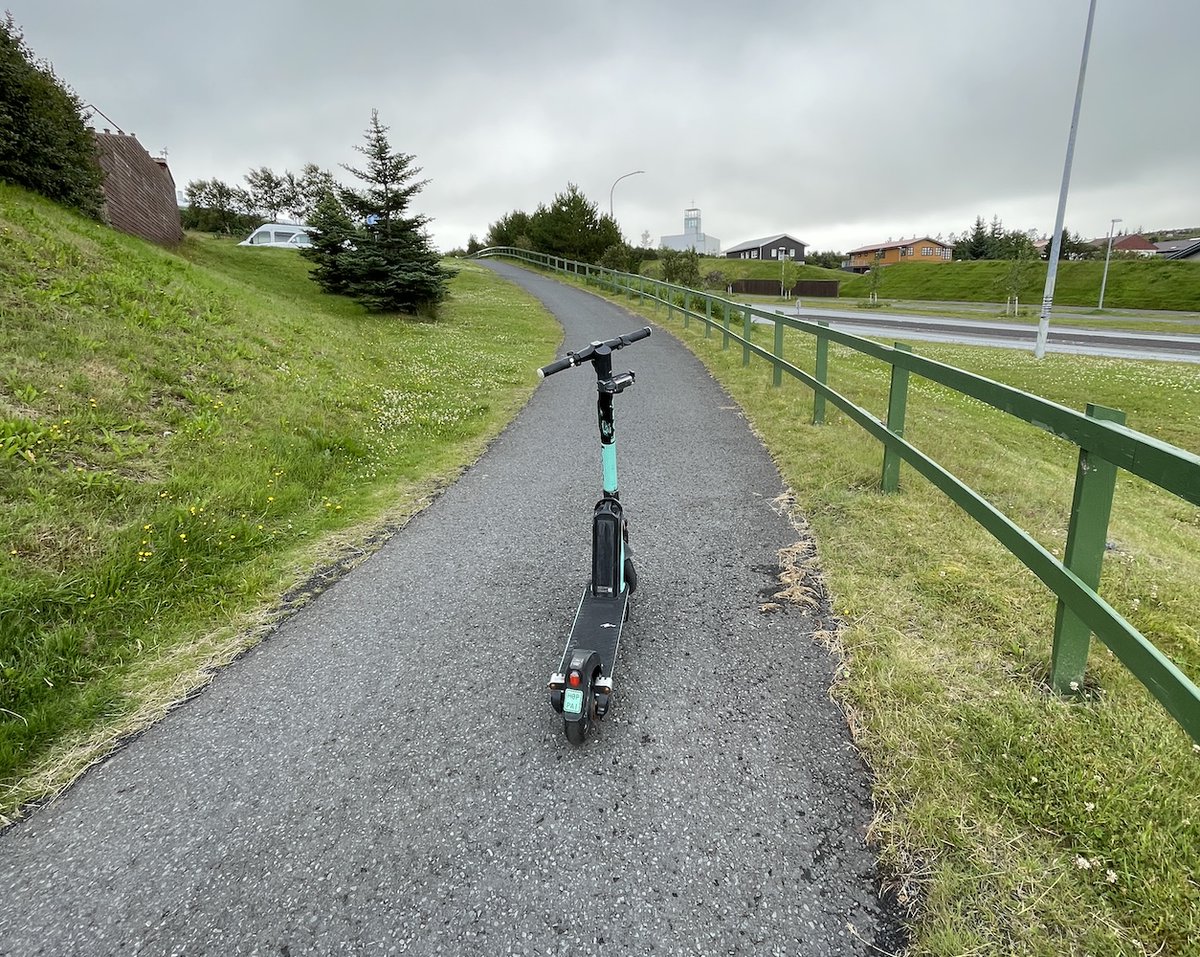 Verst lagða rafskútan (@verstlagda) on Twitter photo 