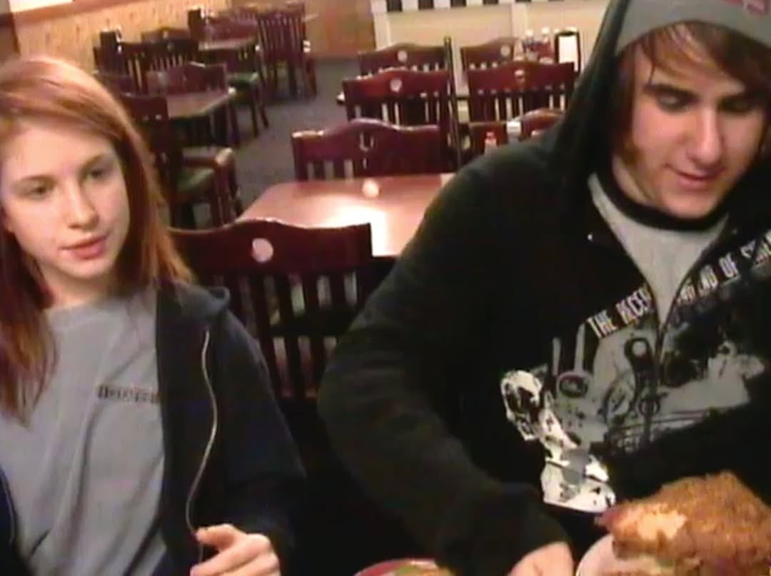 paramorebr's tweet image. Nova foto postada pelo Paramore: “2005”.