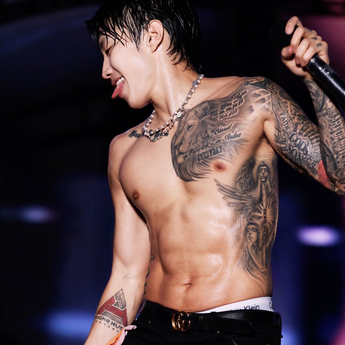 ふぉぉ来週からジェボム兄貴Weekや😭😭😭
渋谷LIVE→大阪LIVE→アフターパーティー

三十路の俺は頑張れるのか、、、くそぉぉぉ
周りに好きな人が居ないので1人で楽しむ🫠🫠