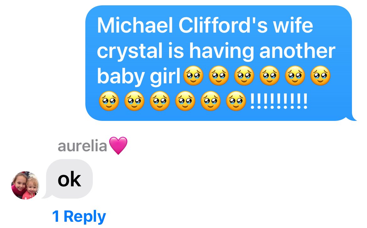 lovinlou1s's tweet image. as you can see my sister who couldn't care less about 5sos is very excited...