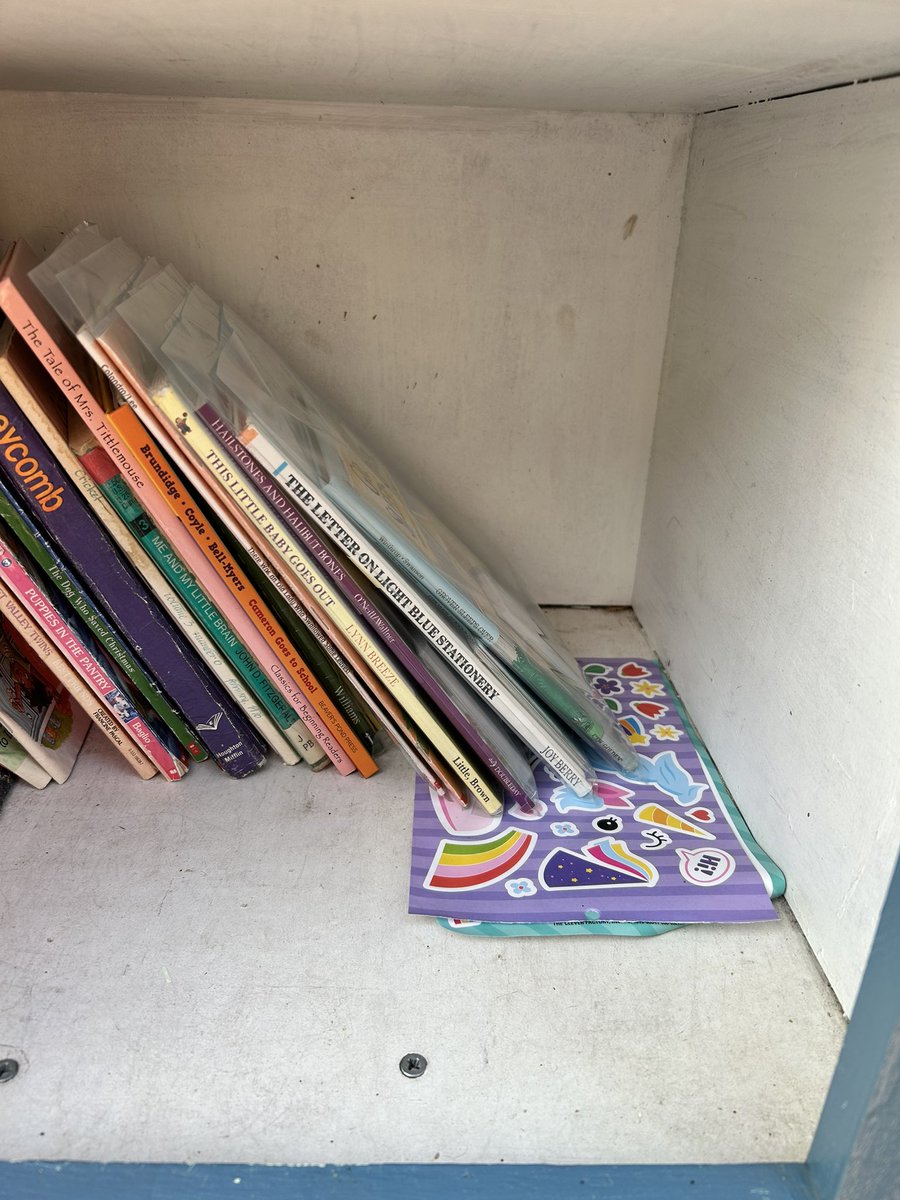 LilLgLibraries's tweet image. Fresh Books &amp;amp; Cards out and about.