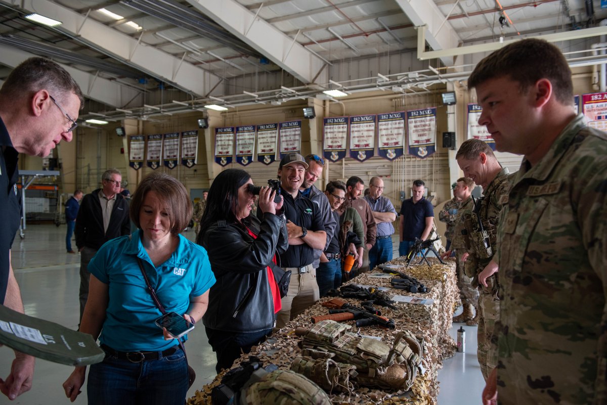 Today is National Hire a Veteran Day. It seems like a good day to thank our civilian employers and to give a shout out to ESGR Illinois. Photo is from the 182nd Airlift Wing Bosslift in May taken by by Staff Sgt. Katherine Jacobus. #ESGR