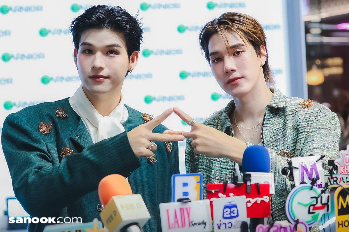 Sanook's tweet image. เติมยัง เติมความน่ารักความนุ่มฟูยังงงง 🫠🥹🩵🩷✨️
📎vt.tiktok.com/ZSSRWU6cu/
#GARNIERTRIACIDXSKYNANI
#SkyNaniFriendsOfGarnier
#สกายนานิ #SkyNani
#skywongravee #hirunkit
#sanook