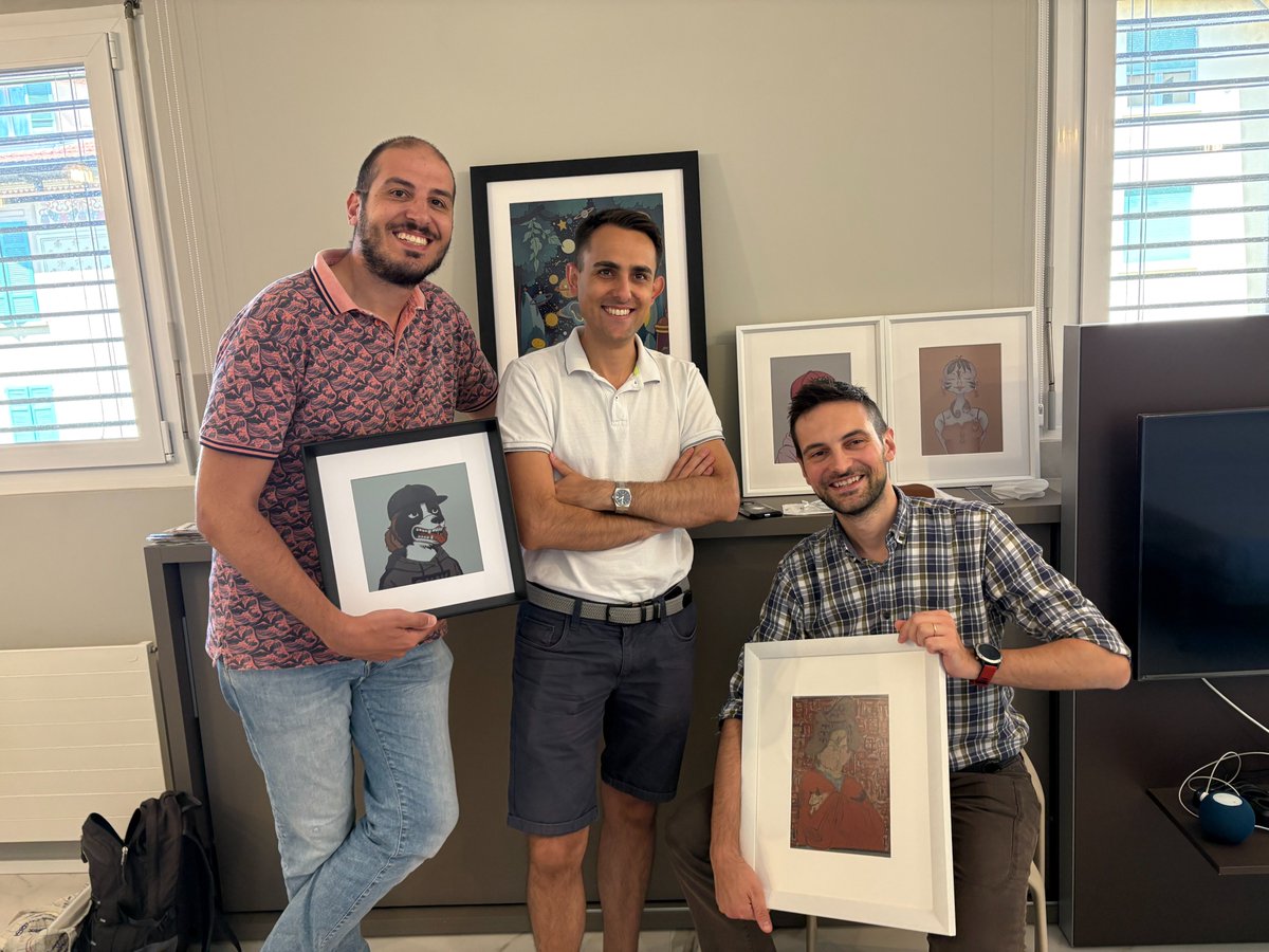 We started displaying our favorite NFTs in our frames, they look even better in person! 

Next, your turn! 😉😌🖼️

#NFT #DigitalArt #WIP