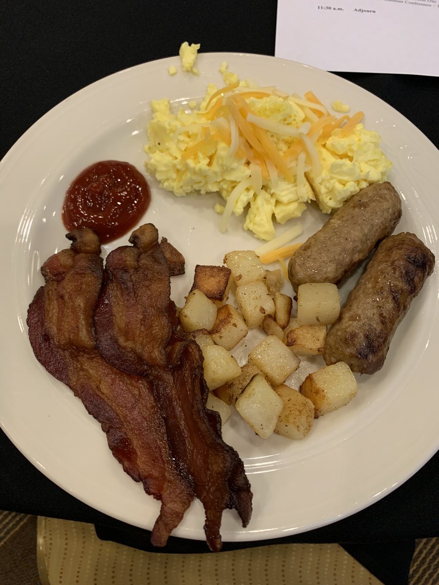 Kicking off the last day of #CGMCSummer25, members hear <a href="/FlahertyHood/">Flaherty&Hood</a> Sr Attorney Christina Petsoulis discuss all things labor &amp; employment while enjoying the best thing about breakfast - bacon!