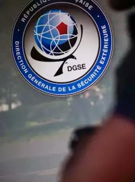 Nath_Yamb's tweet image. Violer et faire violer des enfants africains. Voilà ce que les mercenaires français font en Afrique, quand ils ne recrutent et n’entraînent pas les terroristes. Le cas de Claude G ex-agent du Service Action de la DGSE. #TousPareils