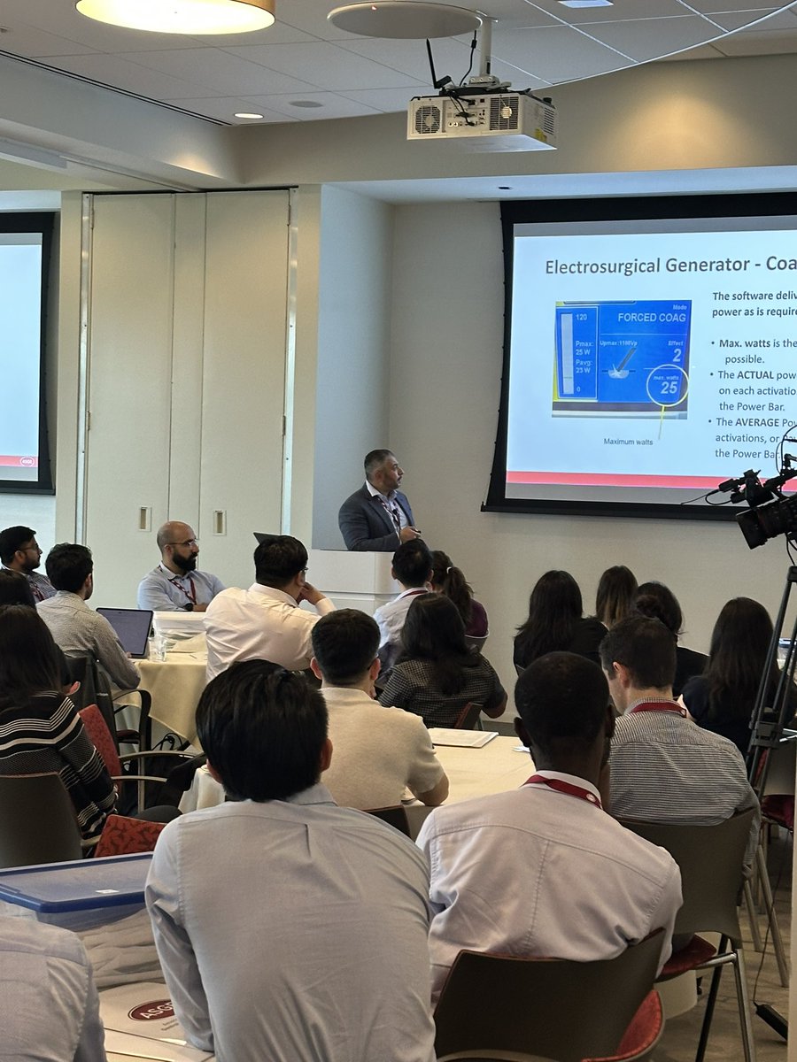 BilalMohammadMD's tweet image. The @ASGEendoscopy #FirstYearsFellows course is off to a 🔥 🔥start !
@EndoscopyOthman kicking off on a masterclass on electrocautery in #GIEndoscopy !
The #FirstYrFellows are ☕️ & ready to go 🙌
Kudos to course directors @rmulkimd & #StephenKim for a ⭐️ course