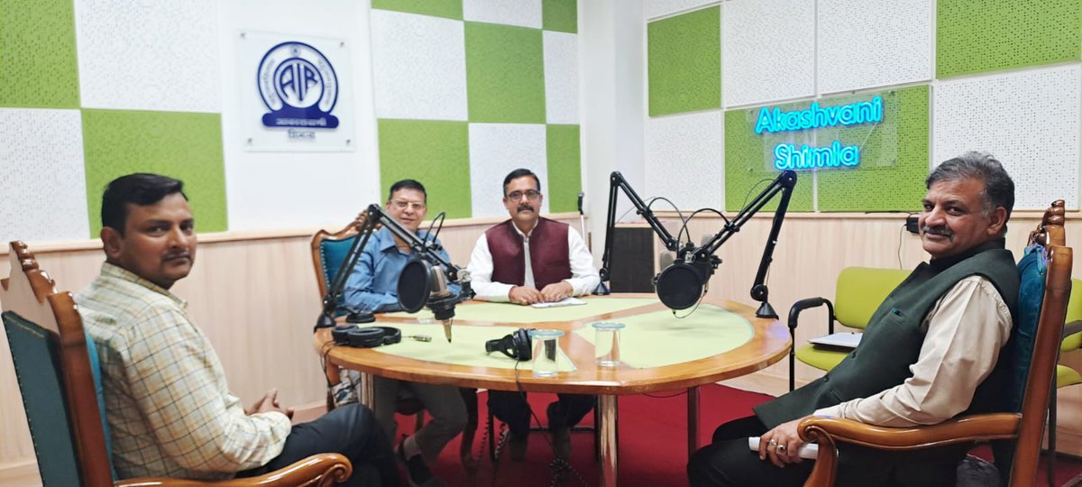 🎙️आकाशवाणी शिमला 🎙️

"हिमाचल प्रदेश में मॉनसूनी क्यों मचा रहा तबाही : कारण, प्रभाव और सुधार" विषय पर  दो वरिष्ठ वैज्ञानिकों डॉक्टर सुरेश अत्री (पर्यावरण, विज्ञान प्रौद्योगिकी एवं जलवायु परिवर्तन विभाग हिमाचल) और शोभित कटियार (मौसम विज्ञान केंद्र शिमला) के साथ में विशेष परिचर्चा