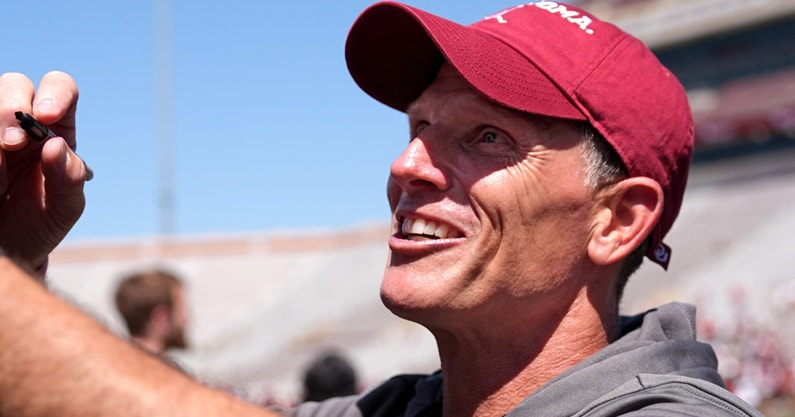 BPrzybylo's tweet image. #OU 10th place in SEC? Not in BV's plans.
"Our plan is not to finish 10th in the league. Our plans are to compete for an SEC Championship... We know what we’re capable of. There’s no game on our schedule we can’t win. I say that straight-faced.”
on3.com/teams/oklahoma…