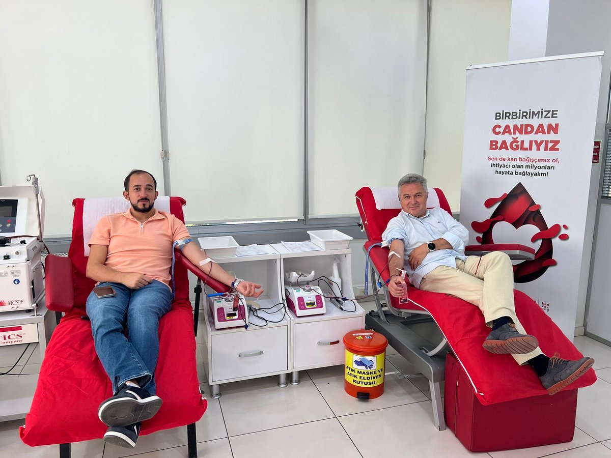 ş.deral gasgar (@deralgasgar) on Twitter photo #Başarsoft ailesi olarak 10 yılı aşkın süredir kan bağışı geleneğimizi sürdürüyor, her damla kanla yeni hayatlara umut oluyoruz.
Ben de bu anlamlı projenin ilk gününden beri içindeyim.
Başarsoft ailesine ve destek veren herkese teşekkür ediyorum.
#kan
<a href="/akucukpehlivan/">Alim Kucukpehlivan</a> #Başarsoft ailesi olarak 10 yılı aşkın süredir kan bağışı geleneğimizi sürdürüyor, her damla kanla yeni hayatlara umut oluyoruz.
Ben de bu anlamlı projenin ilk gününden beri içindeyim.
Başarsoft ailesine ve destek veren herkese teşekkür ediyorum.
#kan
<a href="/akucukpehlivan/">Alim Kucukpehlivan</a>
