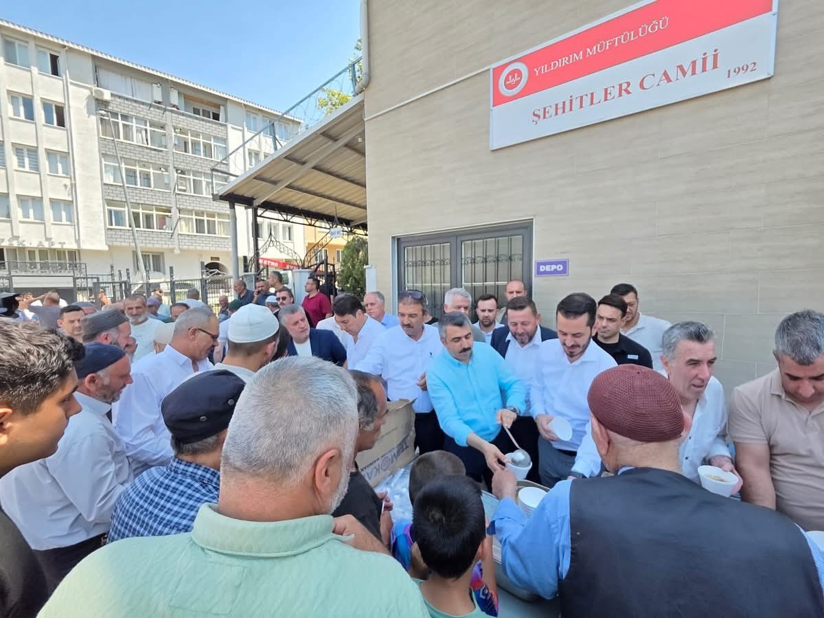 kurtulus_adnan's tweet image. Cuma namazı sonrası Batı Trakya Türkleri Dayanışma Derneği Bursa Şubesi’nin düzenlediği aşure programında hemşehrilerimiz ile birlikte olduk.
Birlik ve beraberliğimiz daim olsun.
📍Esenevler Şehitler Camii