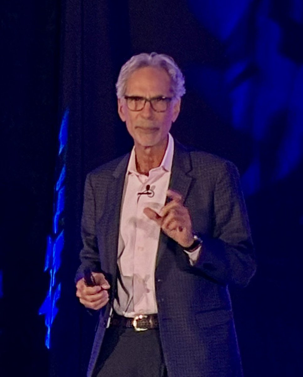 PaulDavidsonPhD's tweet photo. At #YWM2025 in D.C., @DrRobertKushner leads off with a new way to view #obesity. Brilliantly simple and stunningly true. @ObesityAction https://t.co/yUovlTzxdv