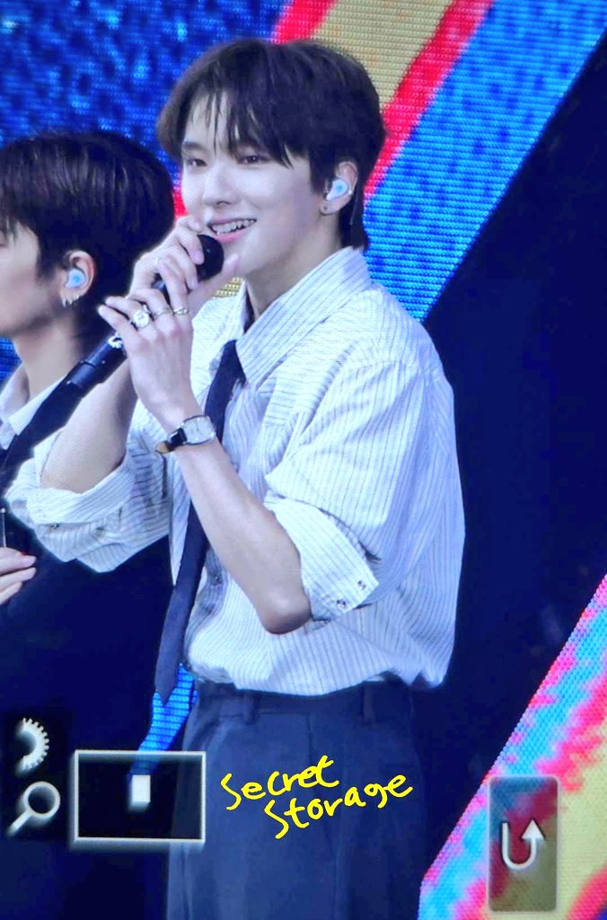 250725 

우낙이♡

#BOYNEXTDOOR #보이넥스트도어  #WOONHAK  #운학 #운학이의비밀창고