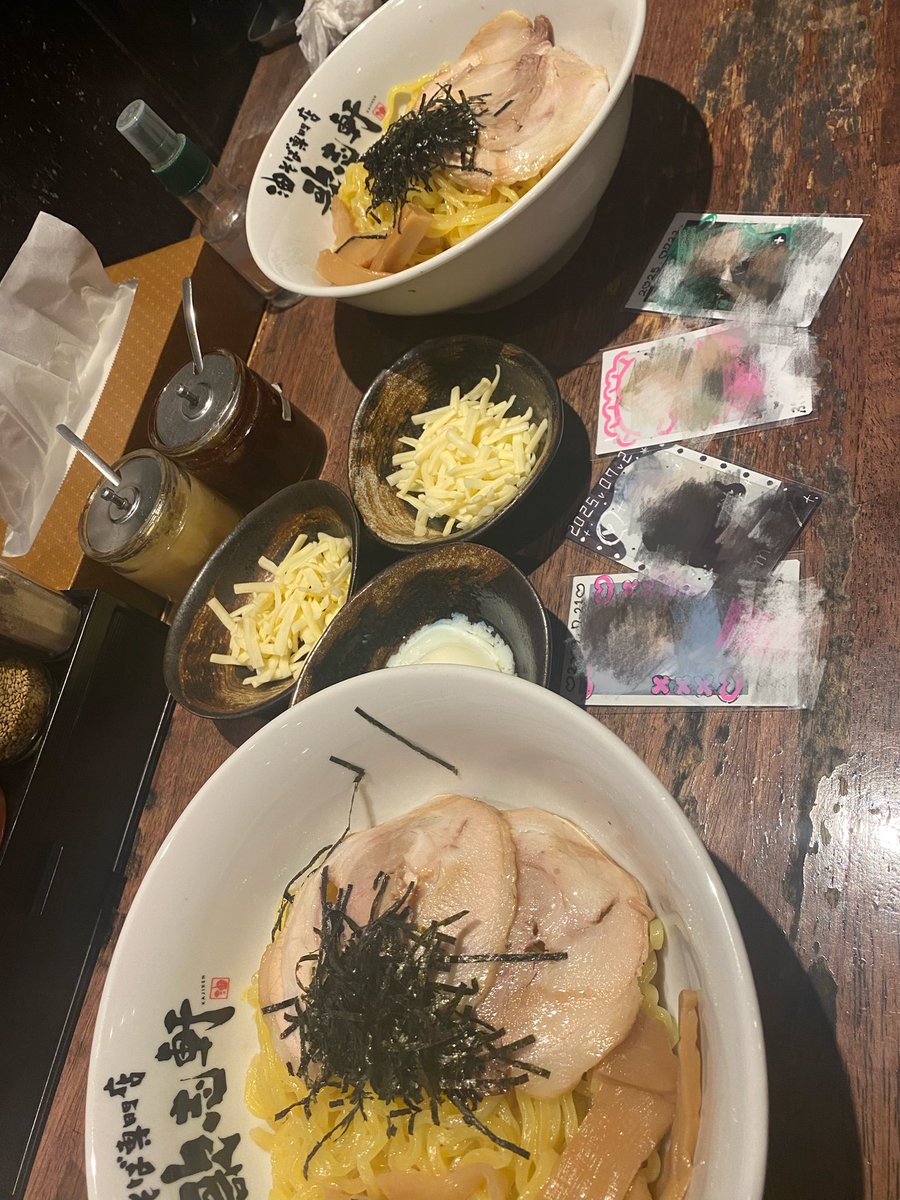 この前ぷいちゃんと遊んできたんだー🎶
いろんなコンカフェ行ってご飯たべていっぱい喋ってたのしかったᴖ  ̫ᴖ
また次の遊ぶ約束もしたし楽しみーー‼️‼️