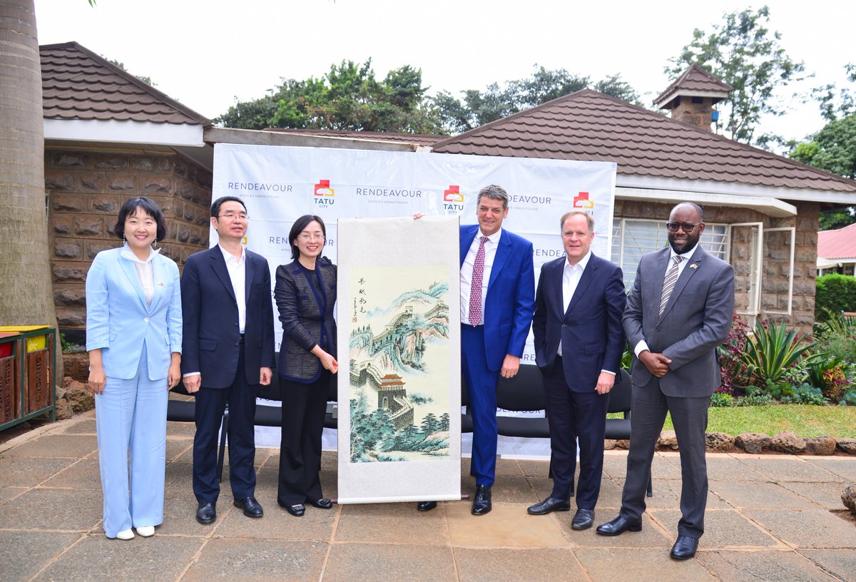 Her Excellency <a href="/AmbGuoHaiyan/">Guo Haiyan 郭海燕</a>, China’s Ambassador to Kenya, visited Tatu City, home to $400M+ Chinese investment and 10,000+ jobs. 

With SEZ incentives and cultural integration support, Rendeavour is driving Sino-Kenyan growth.

Read more: tatucity.com/news/tatu-city…