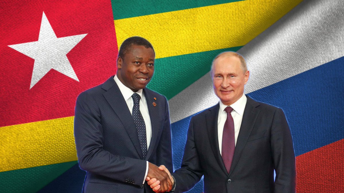 nestorsiurana's tweet image. Togo se acerca a Rusia y se aleja poco a poco de Occidente.
El país parece aclarar su postura y ha firmado un acuerdo de cooperación militar con Rusia.
Esto refuerza también el vínculo entre Togo y la Alianza de Estados del Sahel. El país es el único candidato serio actualmente…