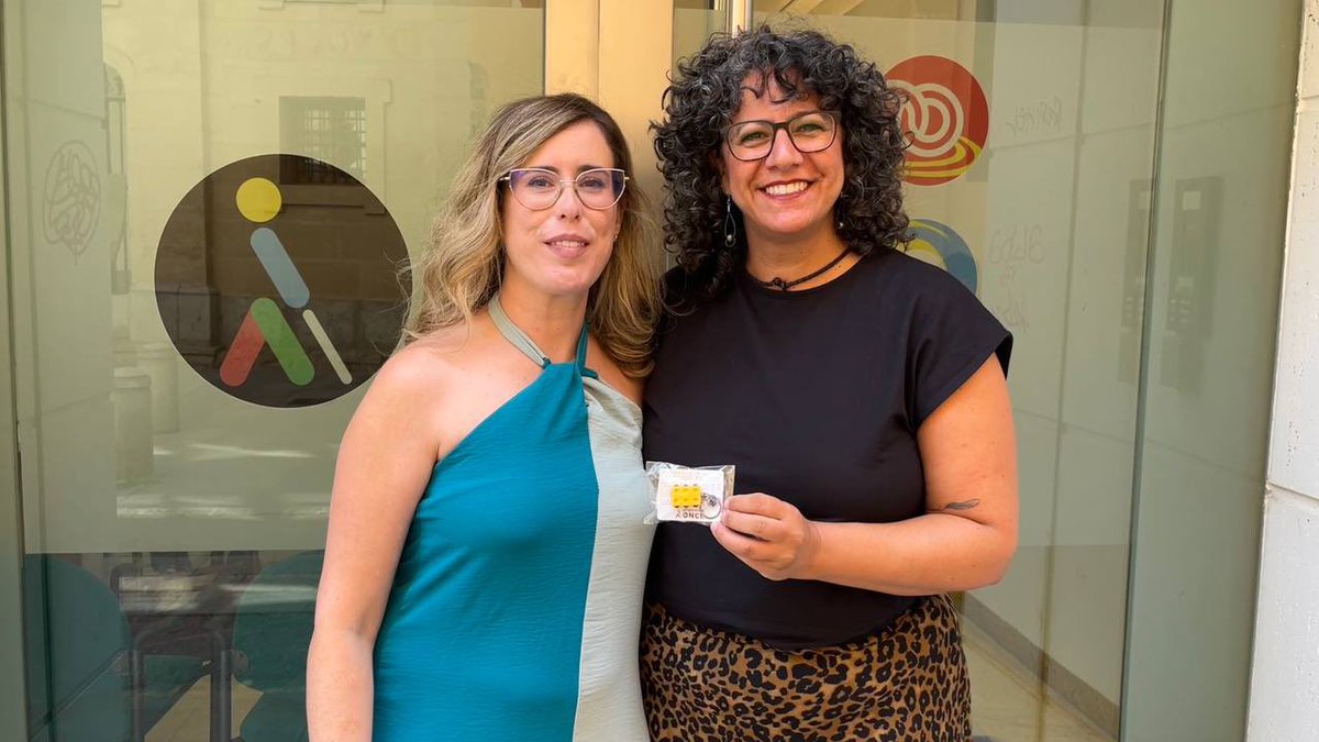 ASOGRA (@asogra_) on Twitter photo Finaliza la formación que nos solicitó Piedad, trabajadora de la ONCE para iniciarse en el aprendizaje de la #LSE, de la mano de Chabeli <a href="/SignosAsogra/">Lengua Signos Asogra</a> que ha guiado cada sesión con profesionalidad.
Gracias por la confianza y por el interés en mejorar su comunicación con las Finaliza la formación que nos solicitó Piedad, trabajadora de la ONCE para iniciarse en el aprendizaje de la #LSE, de la mano de Chabeli <a href="/SignosAsogra/">Lengua Signos Asogra</a> que ha guiado cada sesión con profesionalidad.
Gracias por la confianza y por el interés en mejorar su comunicación con las
