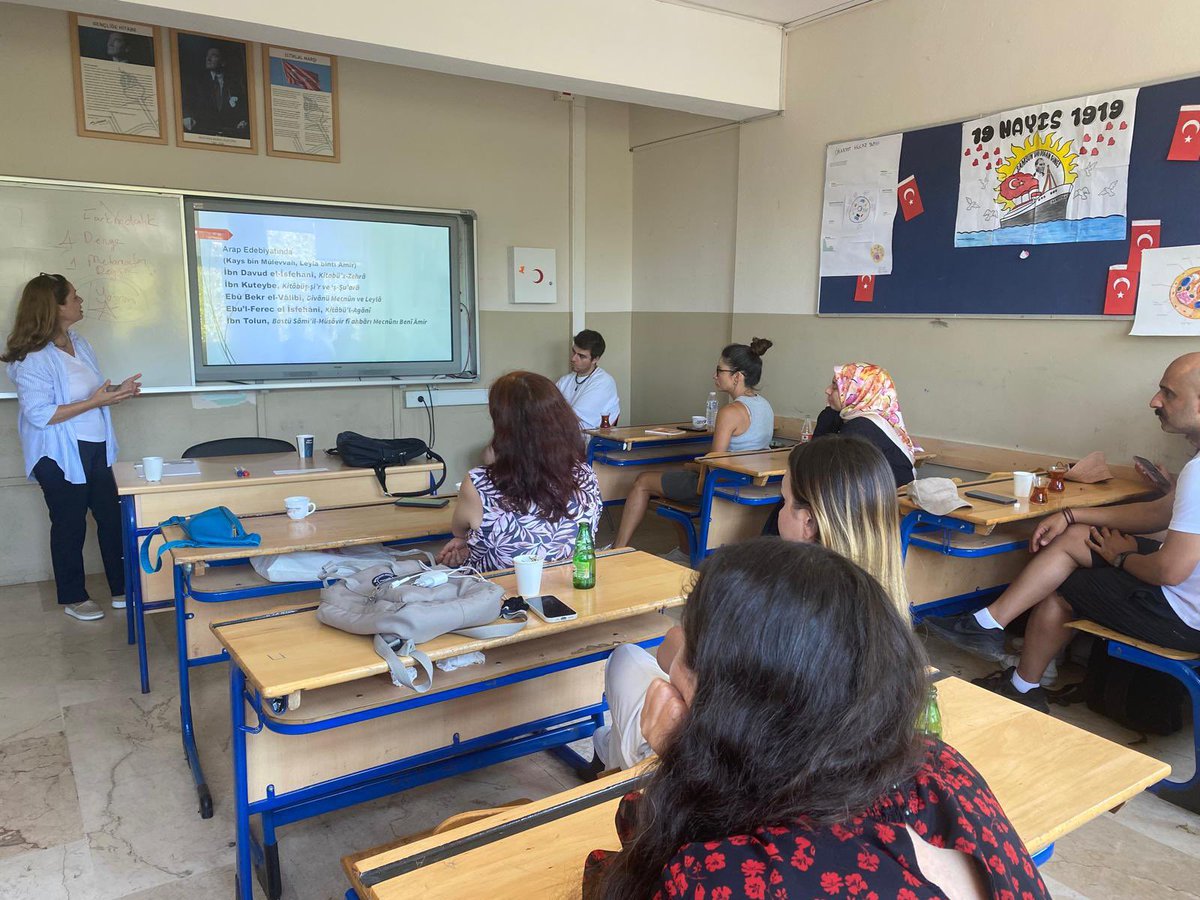İstanbul Öğretmen Akademileri (@ist_akademiler) on Twitter photo Türkiye Yüzyılı Maarif Modeli Yaz Atölyeleri kapsamında Sanat Atölyelerinde Prof. Dr. Hanife KONCU, Heybeliada Anadolu Lisesi’nde öğretmenlerimizle buluştu. Atölyede Klasik Türk Edebiyatında Leyla ve Mecnun Mesnevileri incelendi.
<a href="/tcmeb/">Millî Eğitim Bakanlığı</a> <a href="/istanbulilmem/">İstanbul İl Millî Eğitim Müdürlüğü</a> <a href="/MucahitYentur/">Murat Mücahit Yentür</a> Türkiye Yüzyılı Maarif Modeli Yaz Atölyeleri kapsamında Sanat Atölyelerinde Prof. Dr. Hanife KONCU, Heybeliada Anadolu Lisesi’nde öğretmenlerimizle buluştu. Atölyede Klasik Türk Edebiyatında Leyla ve Mecnun Mesnevileri incelendi.
<a href="/tcmeb/">Millî Eğitim Bakanlığı</a> <a href="/istanbulilmem/">İstanbul İl Millî Eğitim Müdürlüğü</a> <a href="/MucahitYentur/">Murat Mücahit Yentür</a>